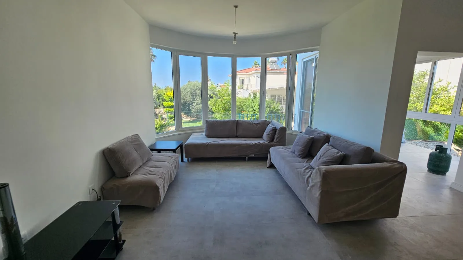 GİRNE ALSANCAK (DENİZKIZI BÖLGESİ) SATILIK BAHÇELİ 3+1 DAİRE