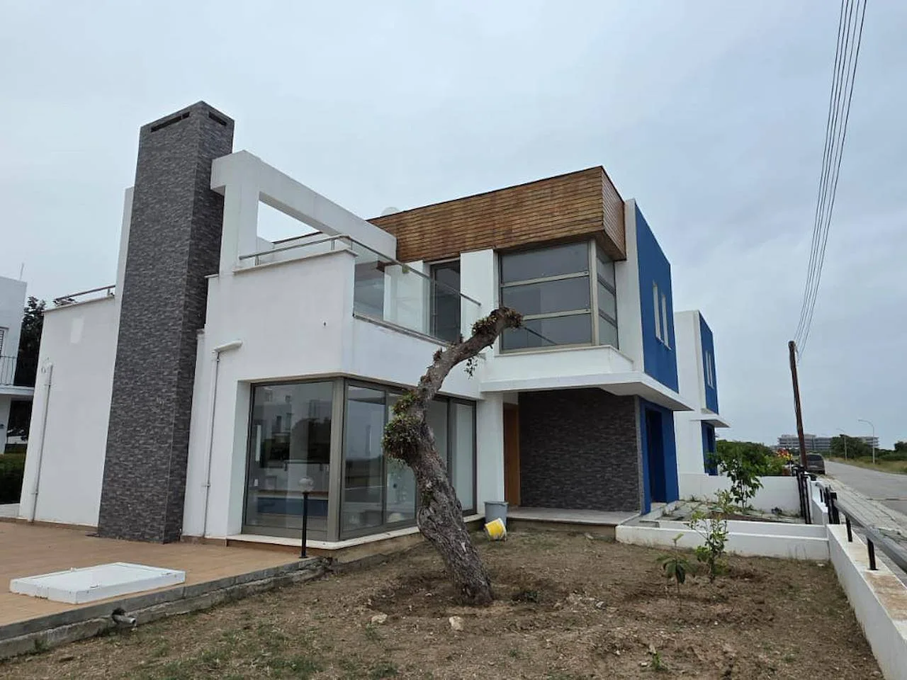 Girne/Çatalköy | Denize 100M Satılık Lüks 3+1 Villa