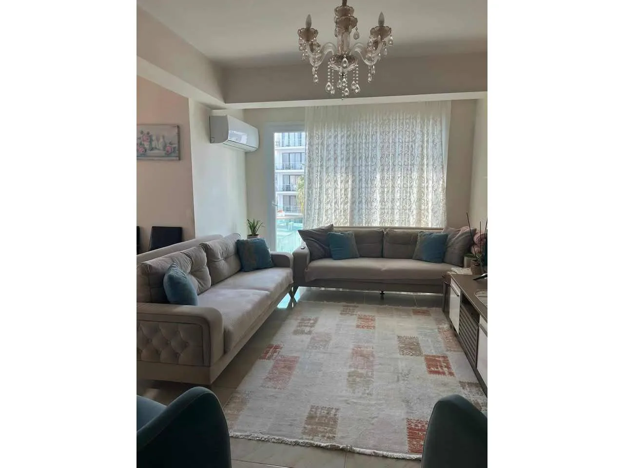 Girne/23 Nisan İlkokul Bölgesinde Satılık 3+1 Daire