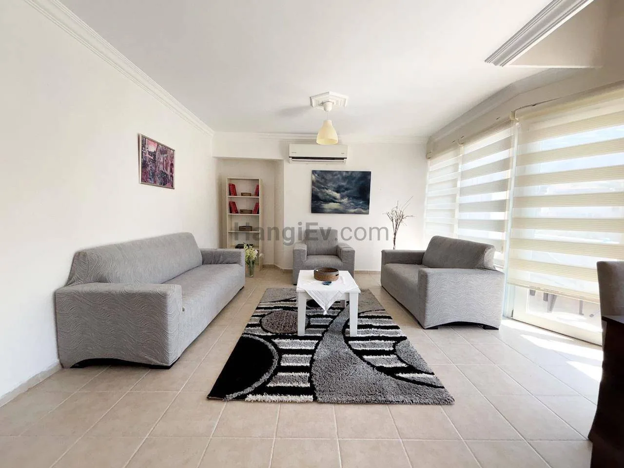 Girne Merkez Eski Nusmar Bölgesi Satılık 4+1 Dubleks Daire