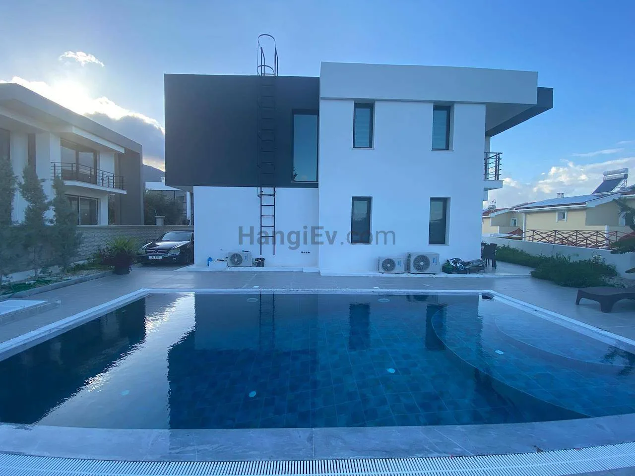 Girne – Açmenya Restaurant Karşısı | Atoll Vıllaları | Satılık 3+1 Lüks Villa